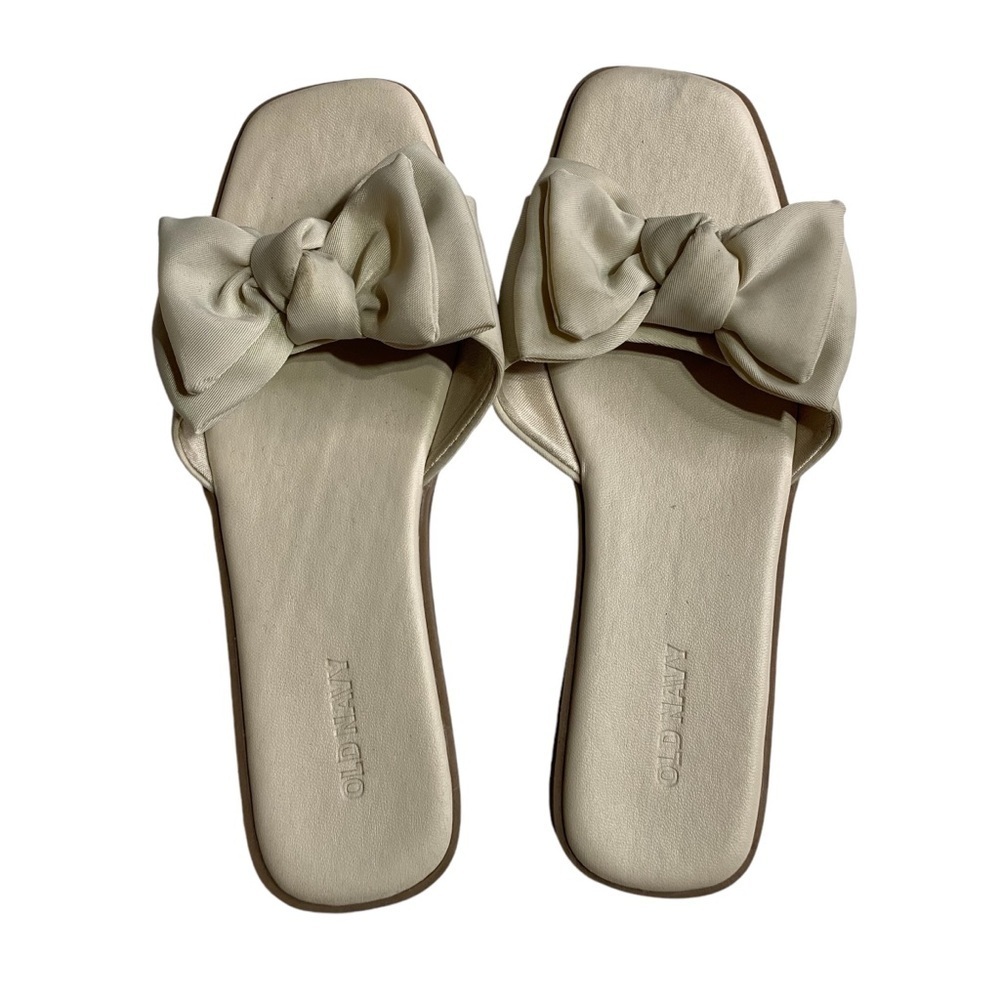 Old Navy 6.5 Bow Tie‎ Sandals